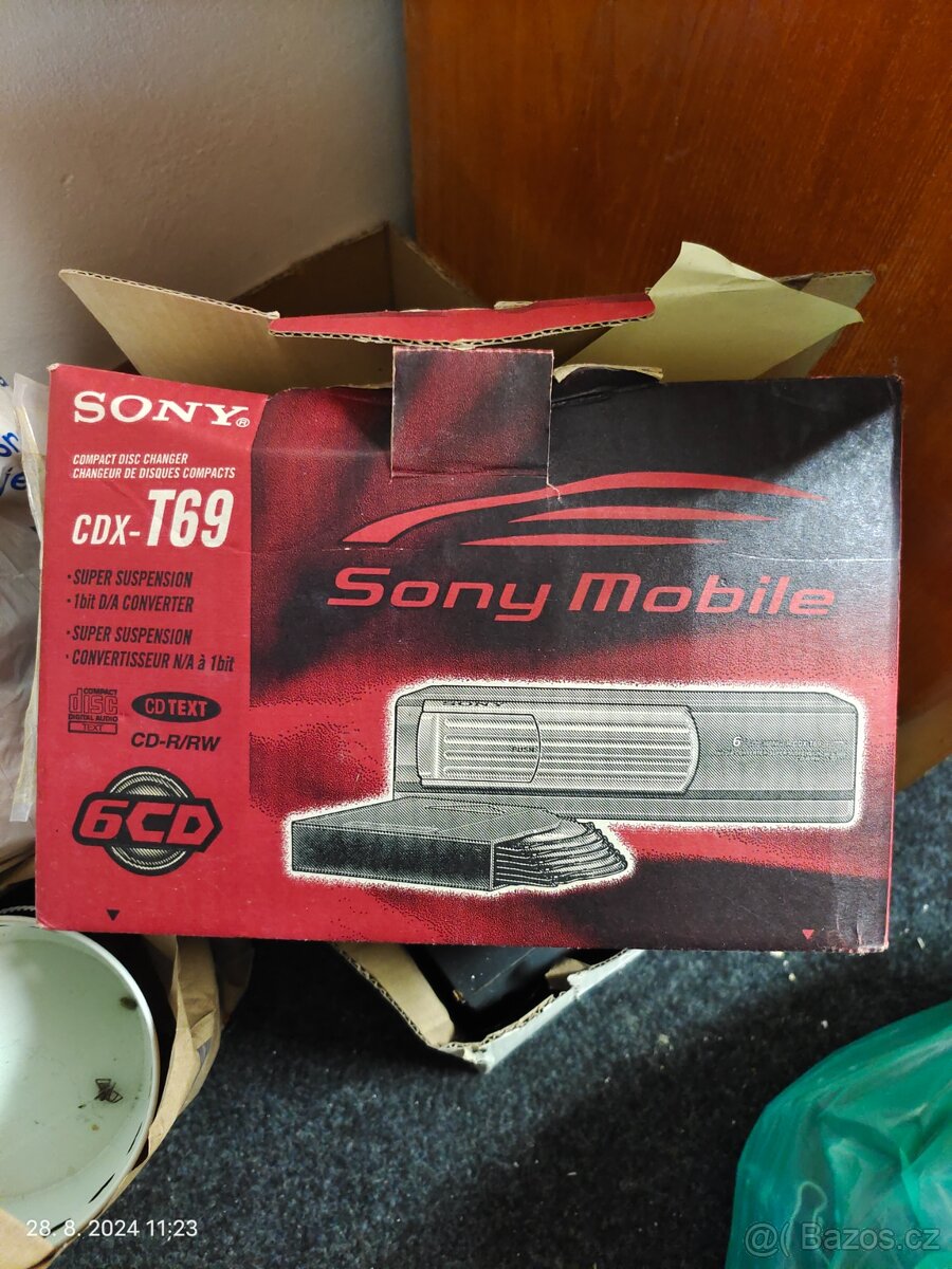Compact disk Changer Sony cdx-t69