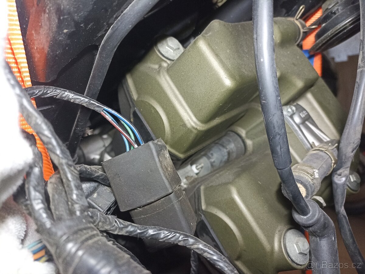 Motor Varadero karbec 28 tis.km
