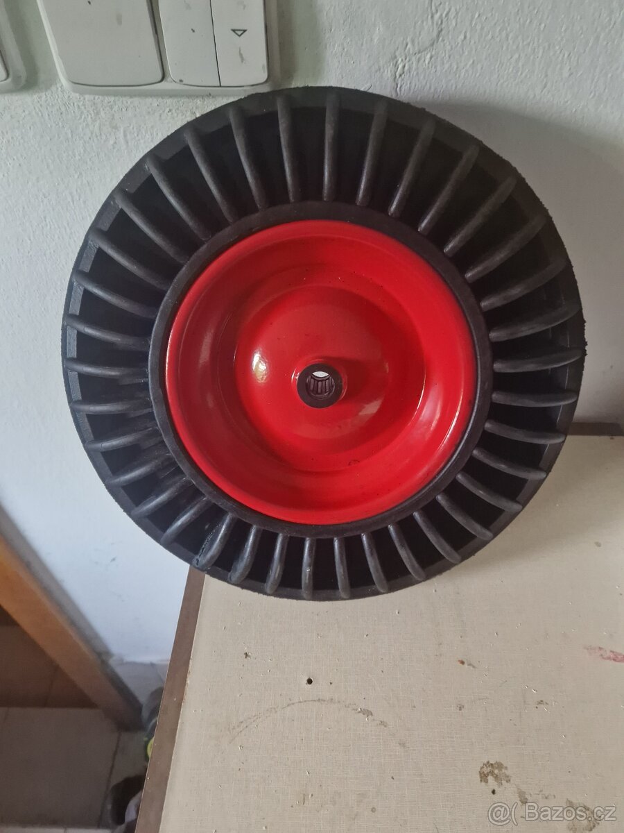 Prodám kolo  400mm pryžové