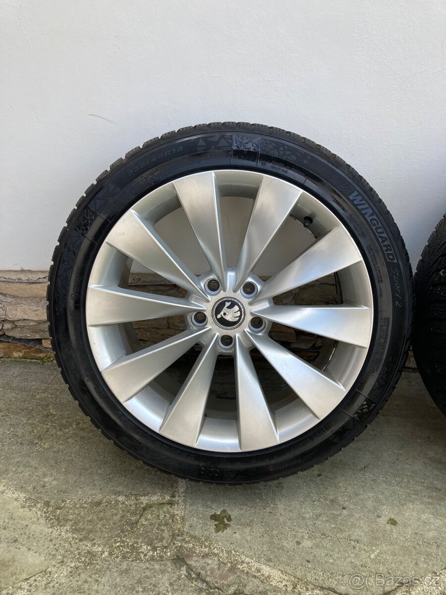 Škoda Superb 3, alu kola Pegasus 235/45/R18 se zimní pneu