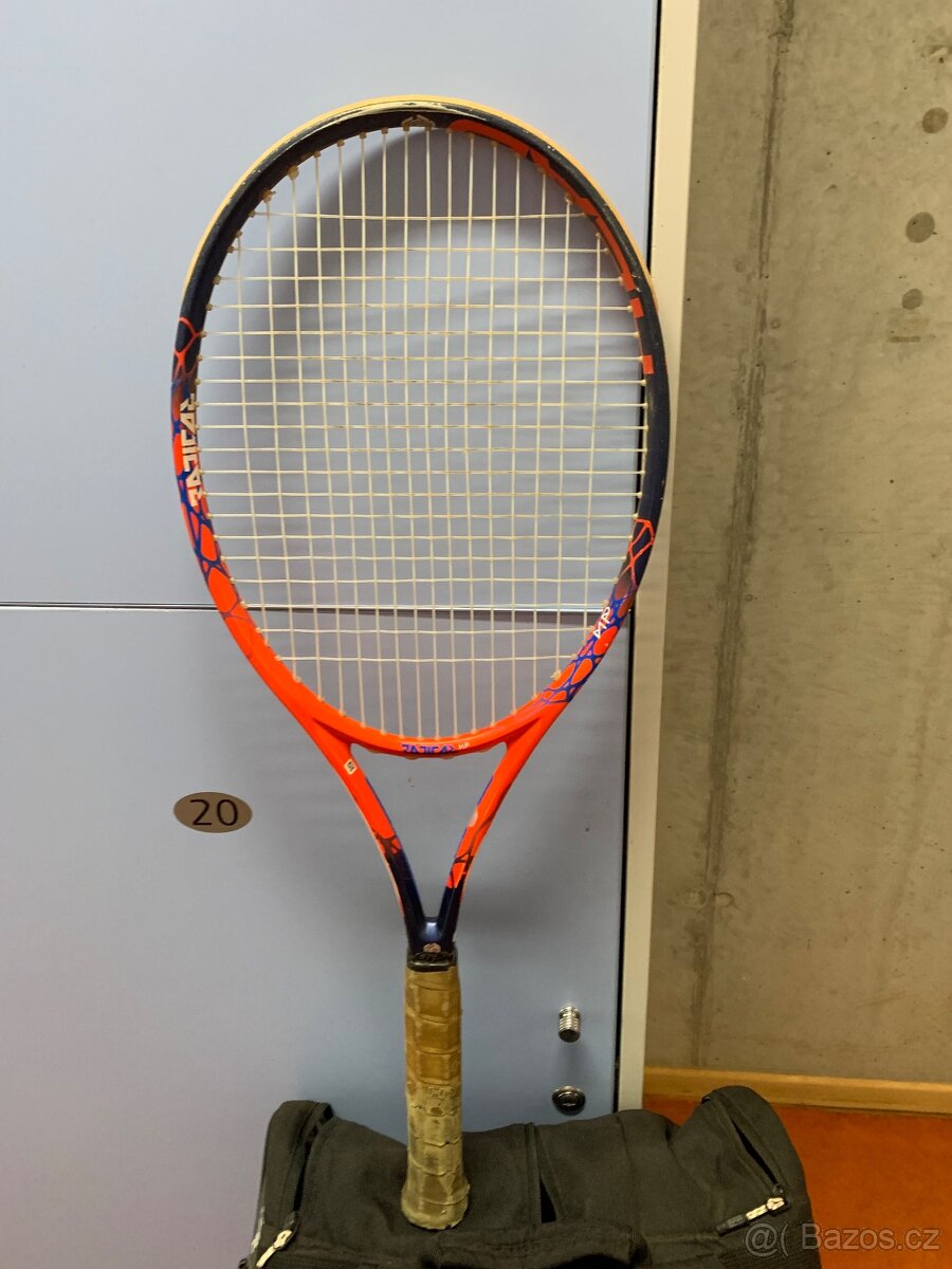 Head Radical tenisova raketa