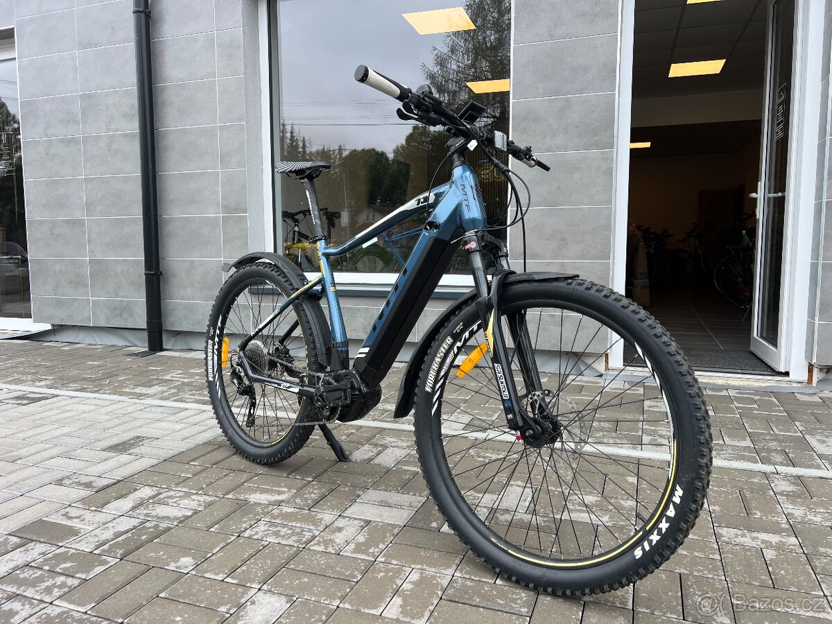 20" Nejvýkonnější motor, najeto jen 200 km P. C. 57.000Kč