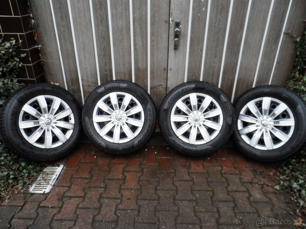 Komplet Zimní Sada Pirelli Poklice 215/65/17 ET38 5x112