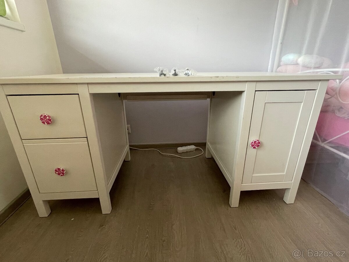 Psací stůl Hemnes