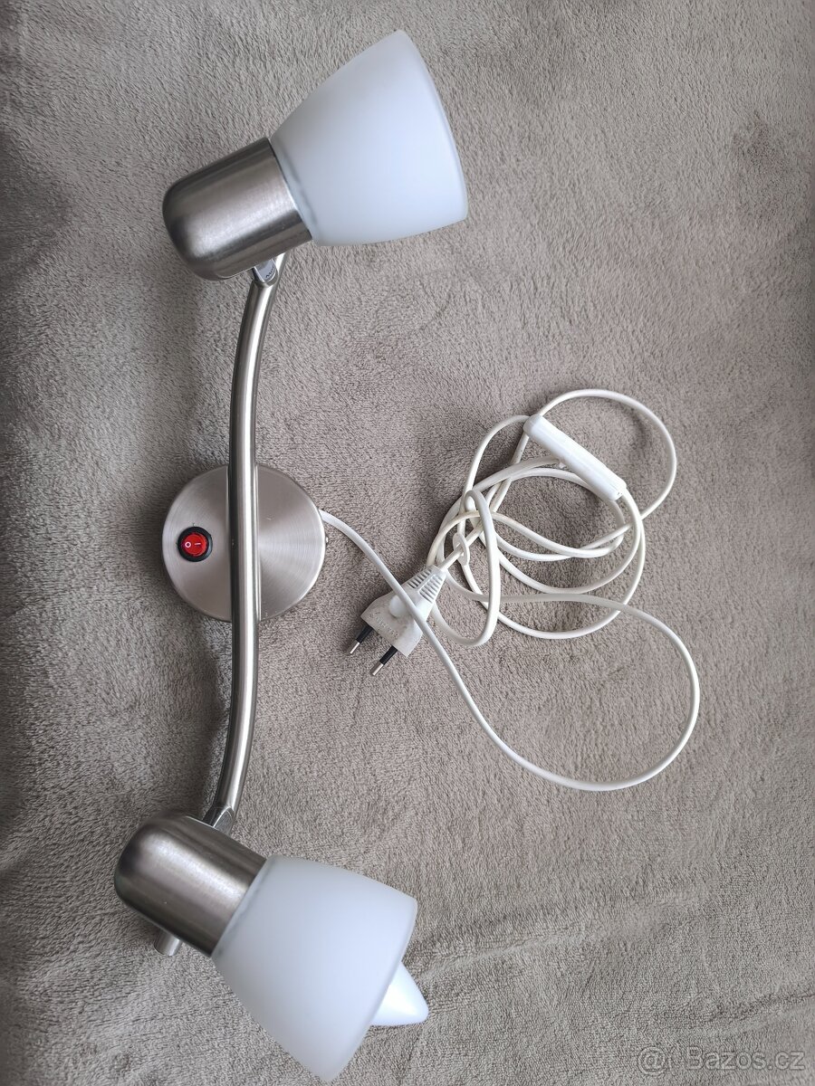 Nástěnná lampa