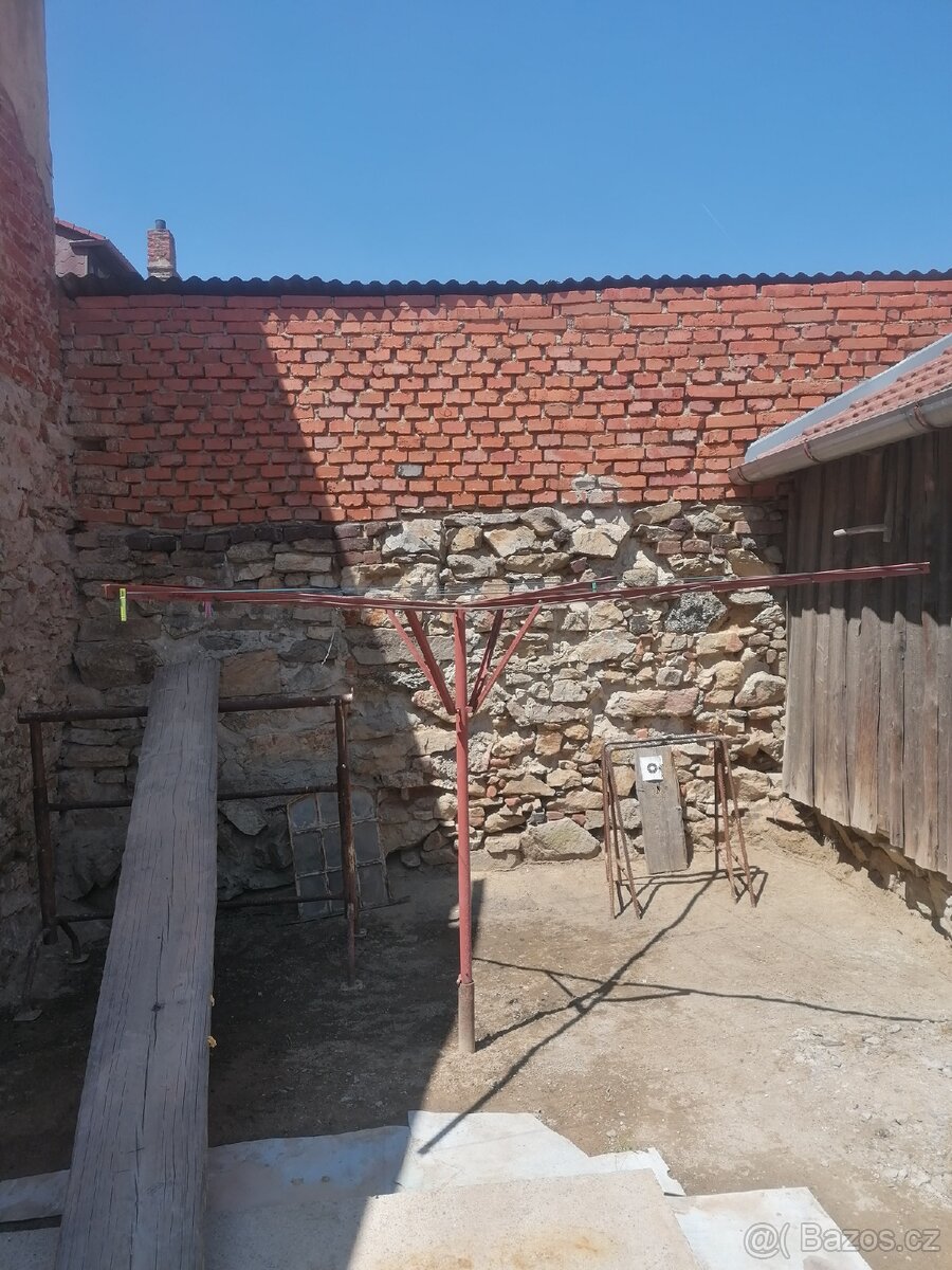 Venkovní sušák na prádlo