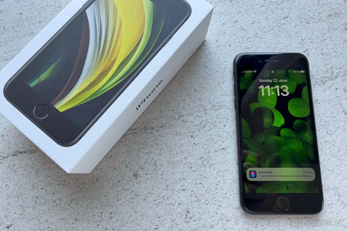 Iphone SE 2020 128GB černý