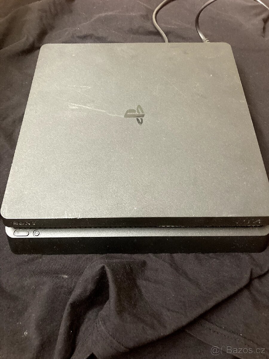 PlayStation 4 Slim 1tb