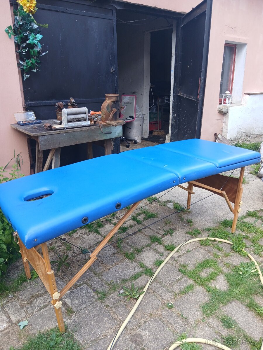 Masérské lehatko