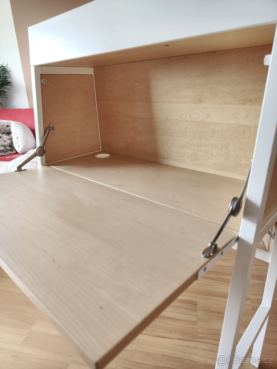 Psací stůl IKEA, Karviná