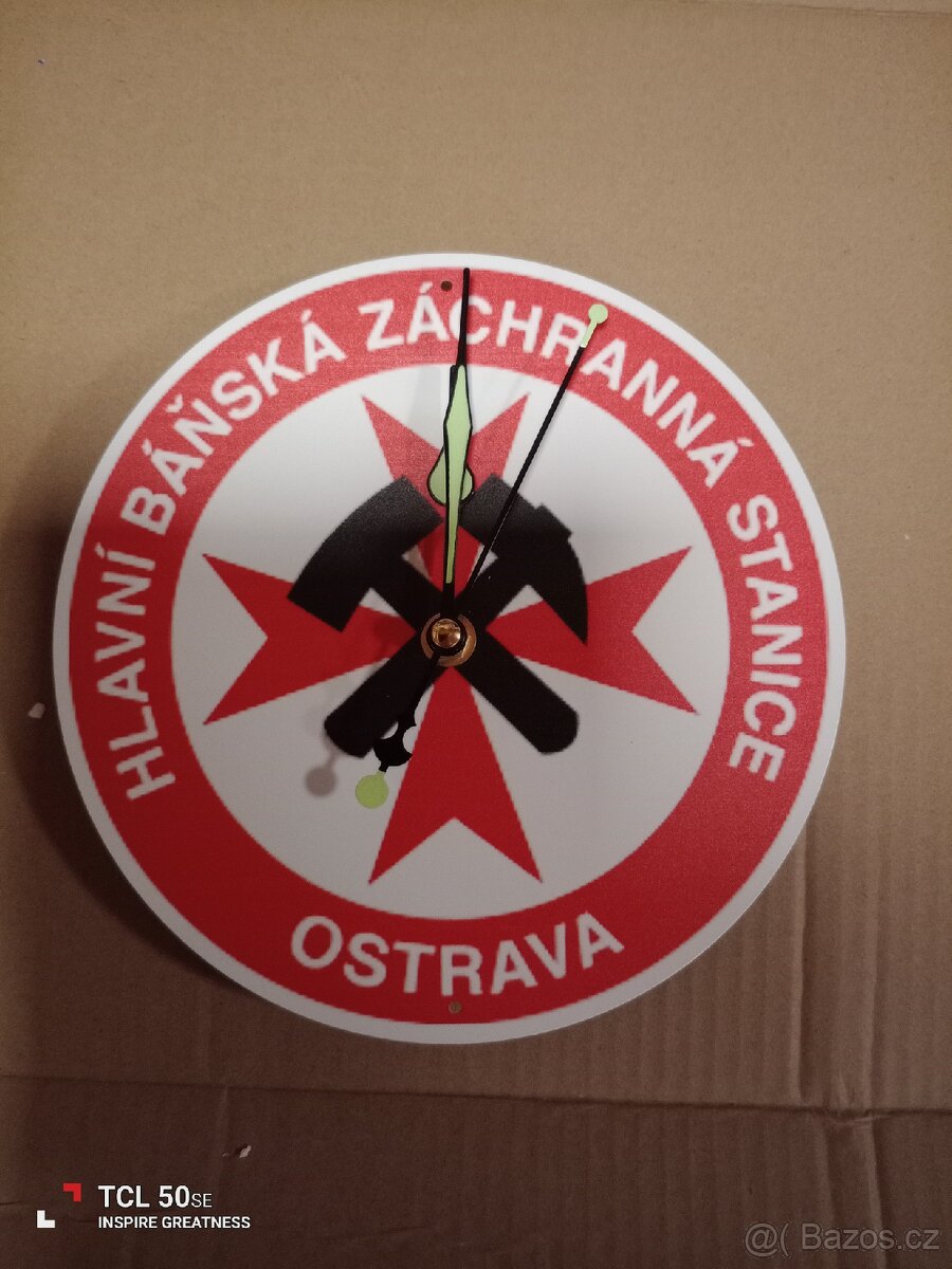 Nástěnné hodiny Hlavní Báňská záchranná stanice Ostrava