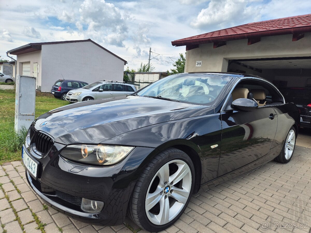 BMW E92- 320i Kabriolet, kupé, benzin