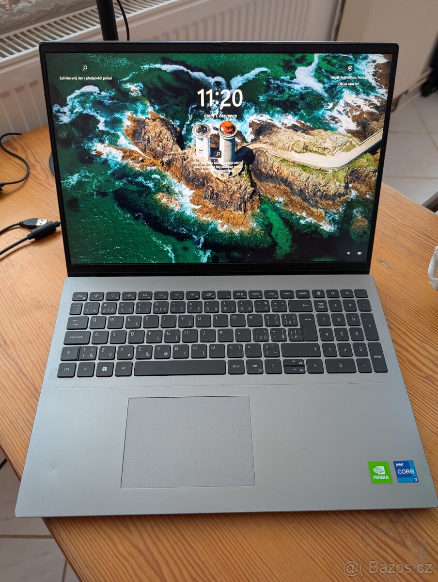 Dell Vostro 5620 - Intel i7, NVIDIA GeFroce MX570
