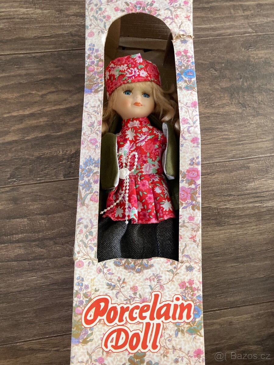 Panenky s porcelánovou hlavou