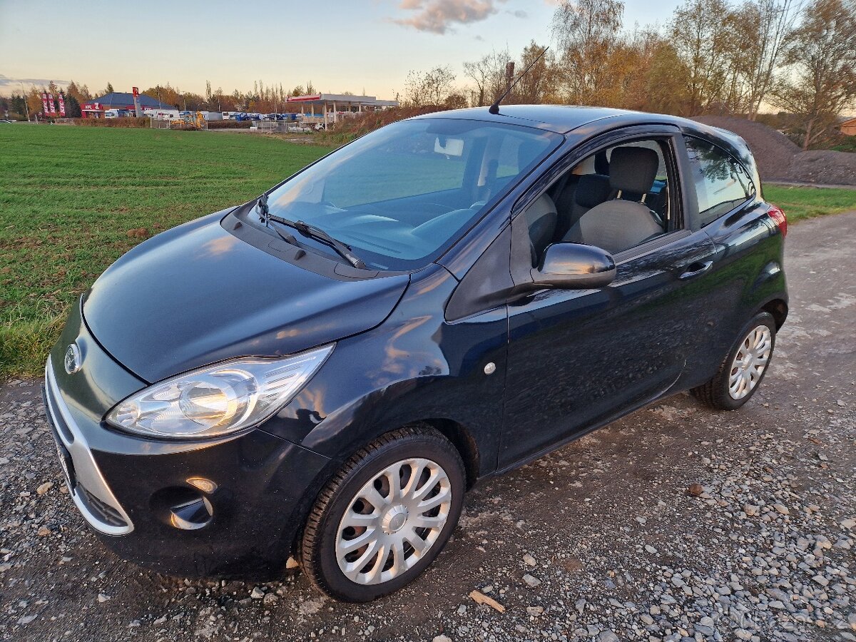 Ford Ka 1.3 benzin - Titanium - klimatizace -