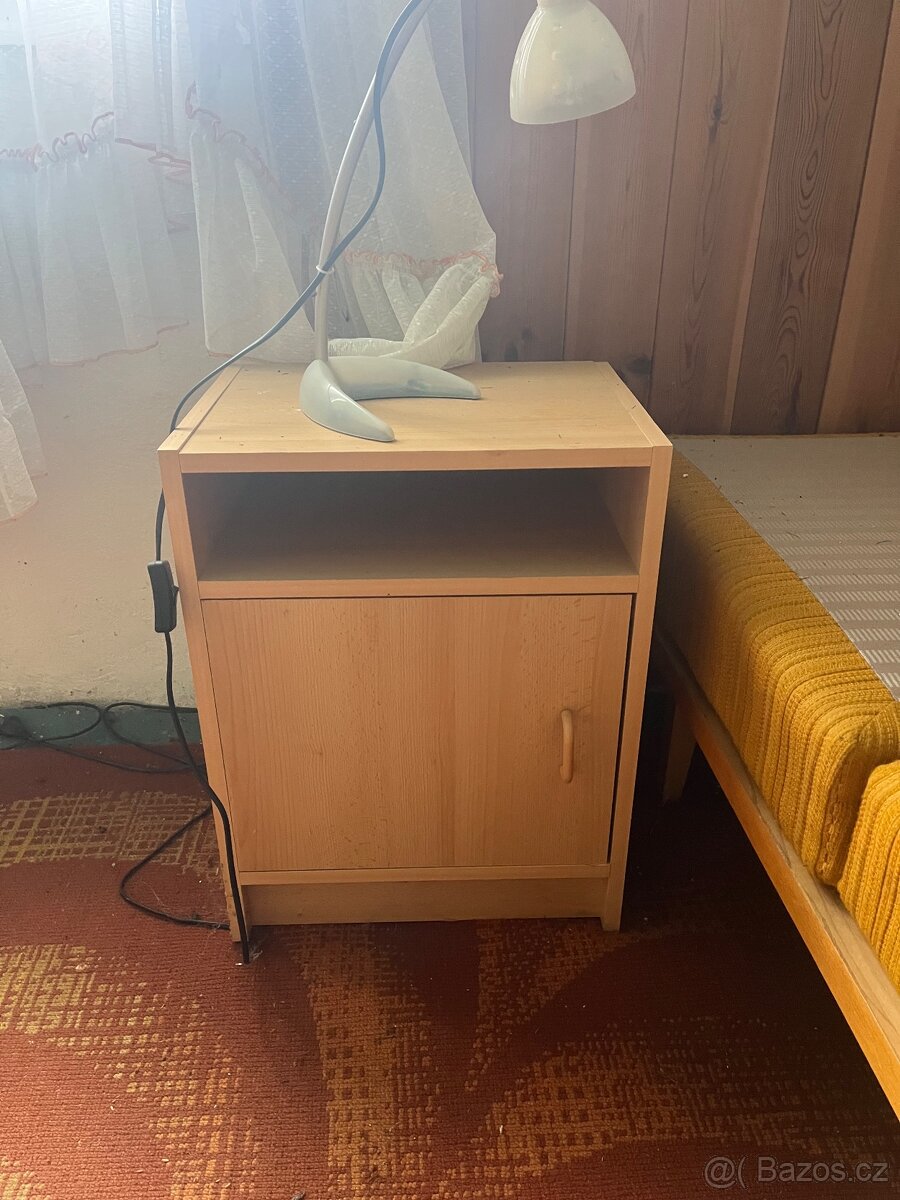 Noční stolky