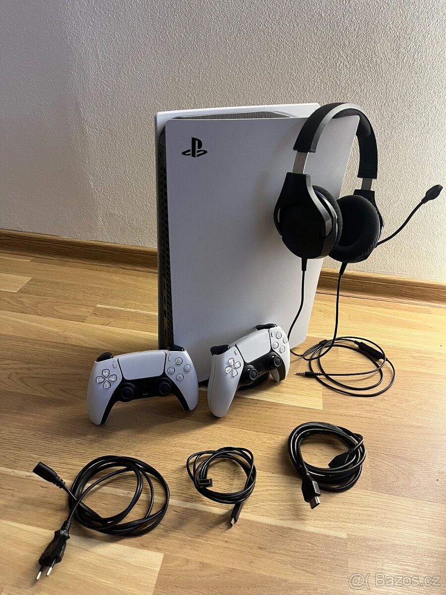 PlayStation 5 Digital(825GB)+2 ovladače, sluchátka