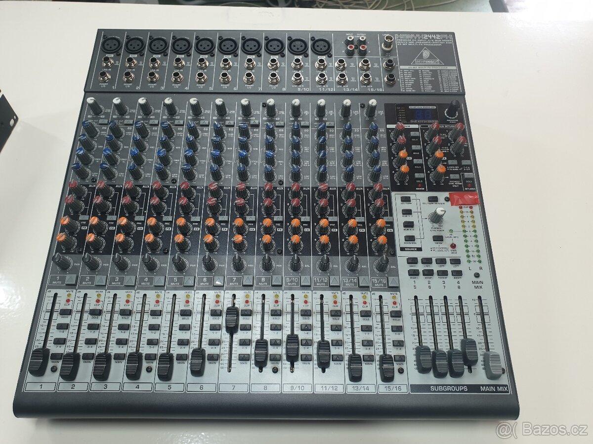 Behringer Xenyx 2442fx