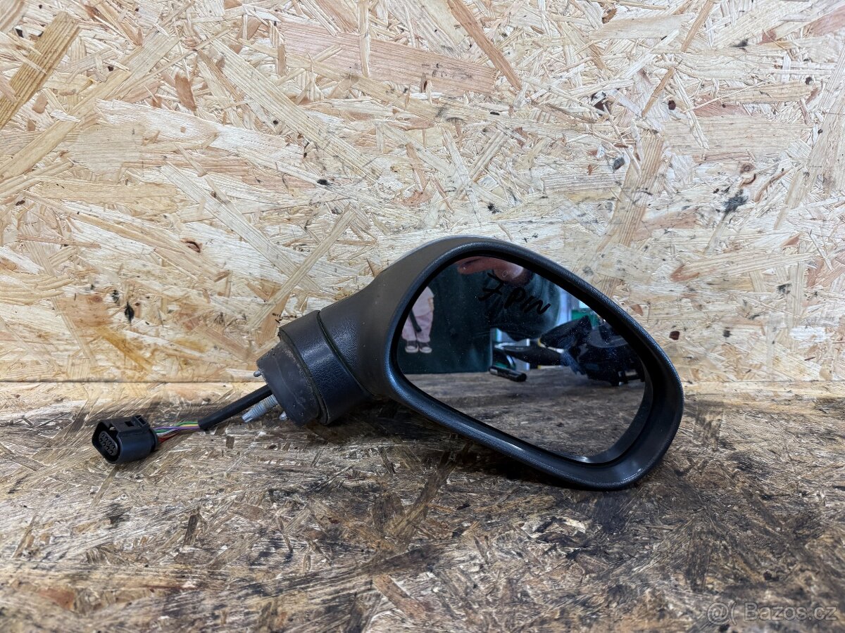 PRAVÉ ZPĚTNÉ ZRCÁTKO SEAT LEON MK2 7 PIN LW5W
