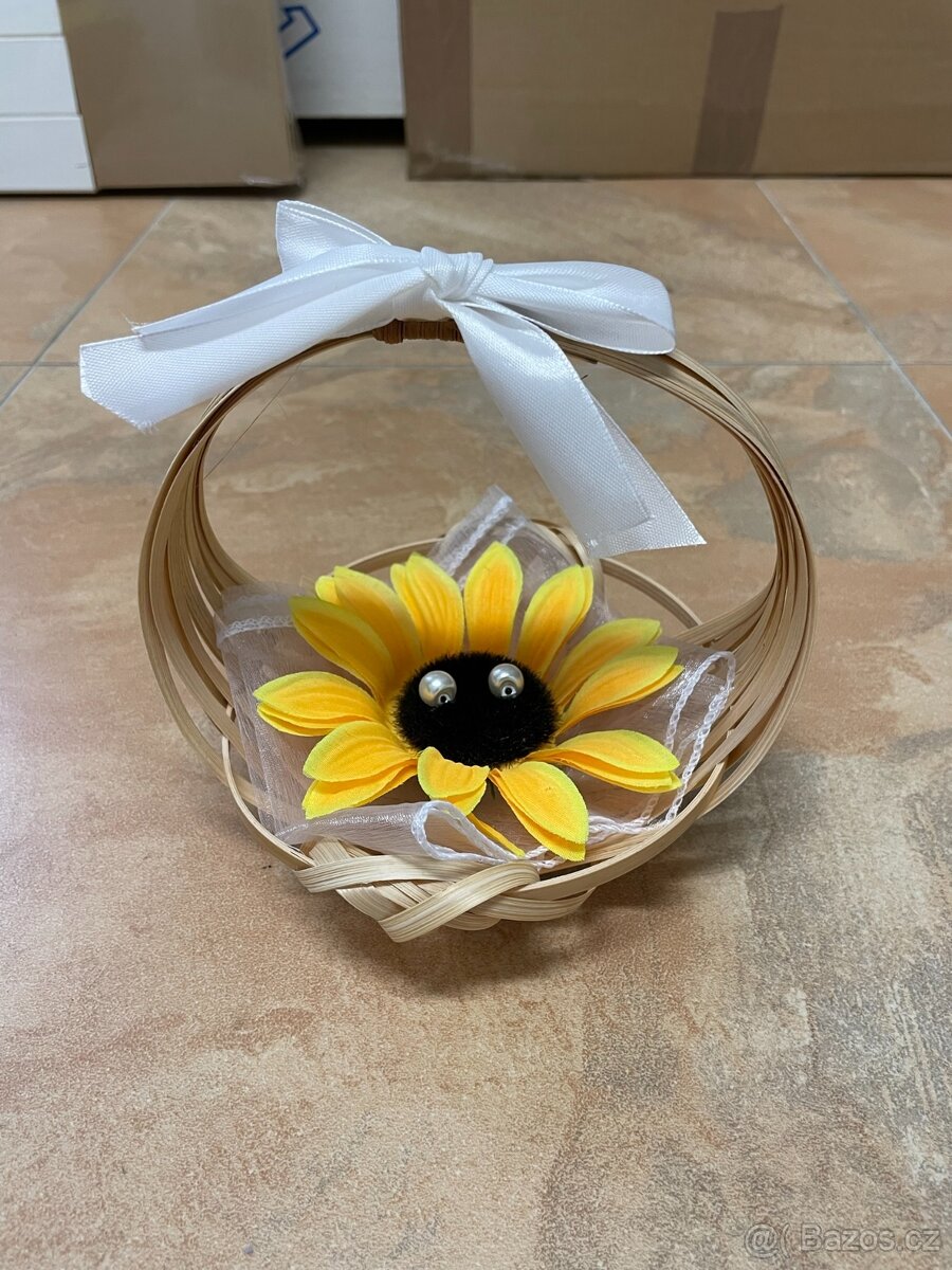 Košíček pod prstýnky + nalepovací slunečnice