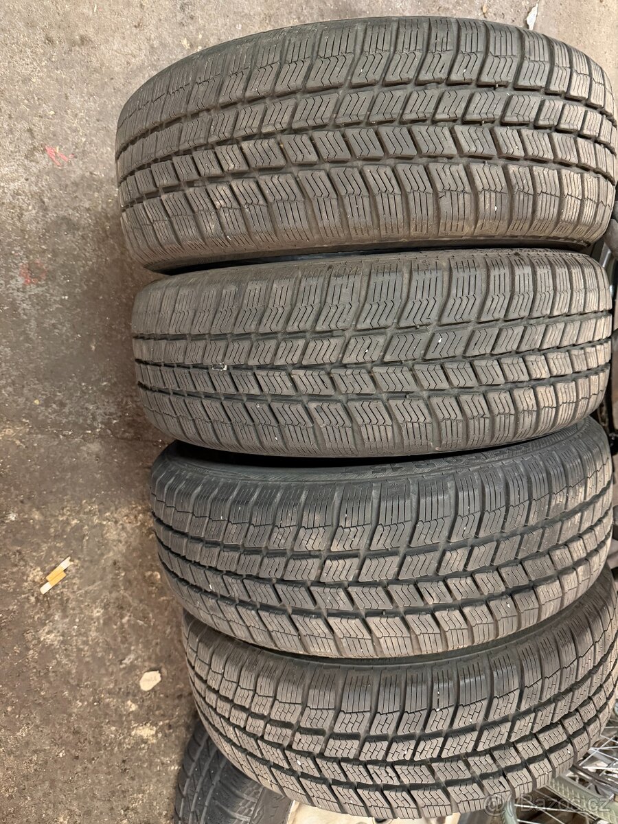 185/60R15 84T zimní pneumatiky