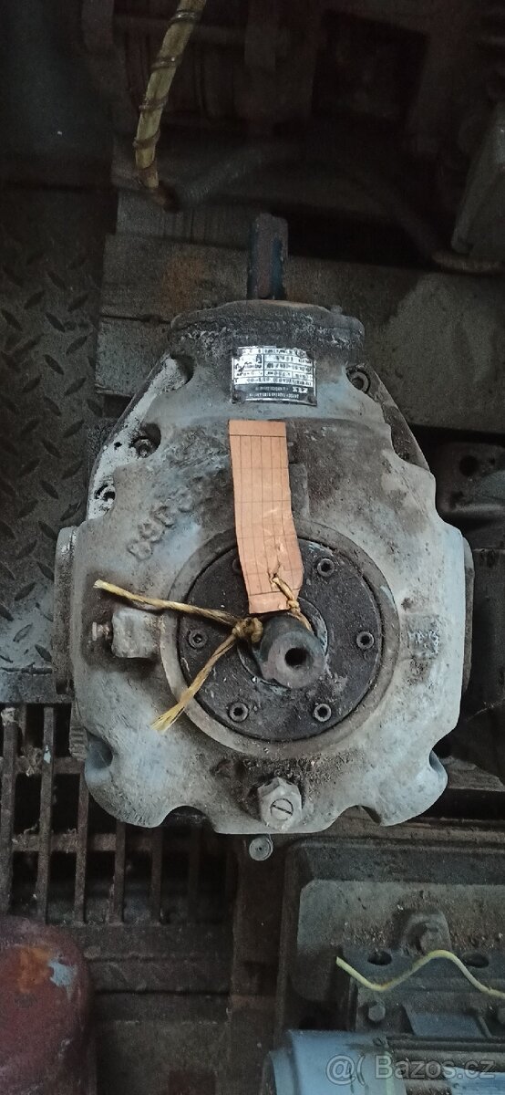 Úhlová převodovka zts