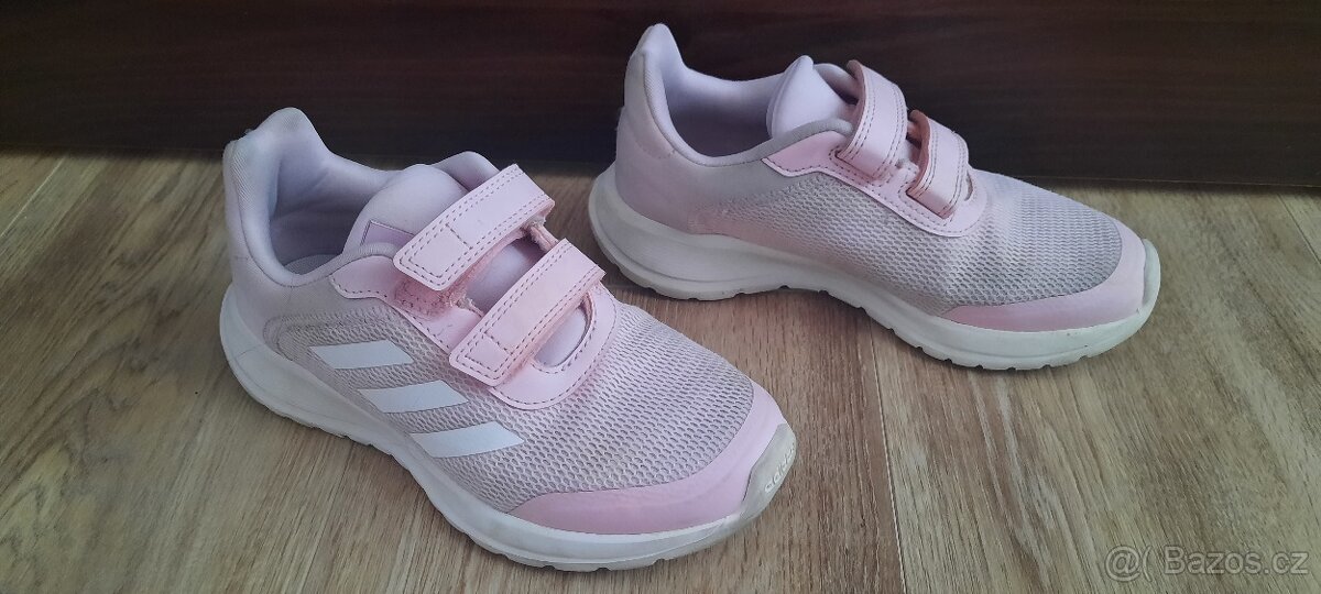 Tenisky Adidas vel. 32