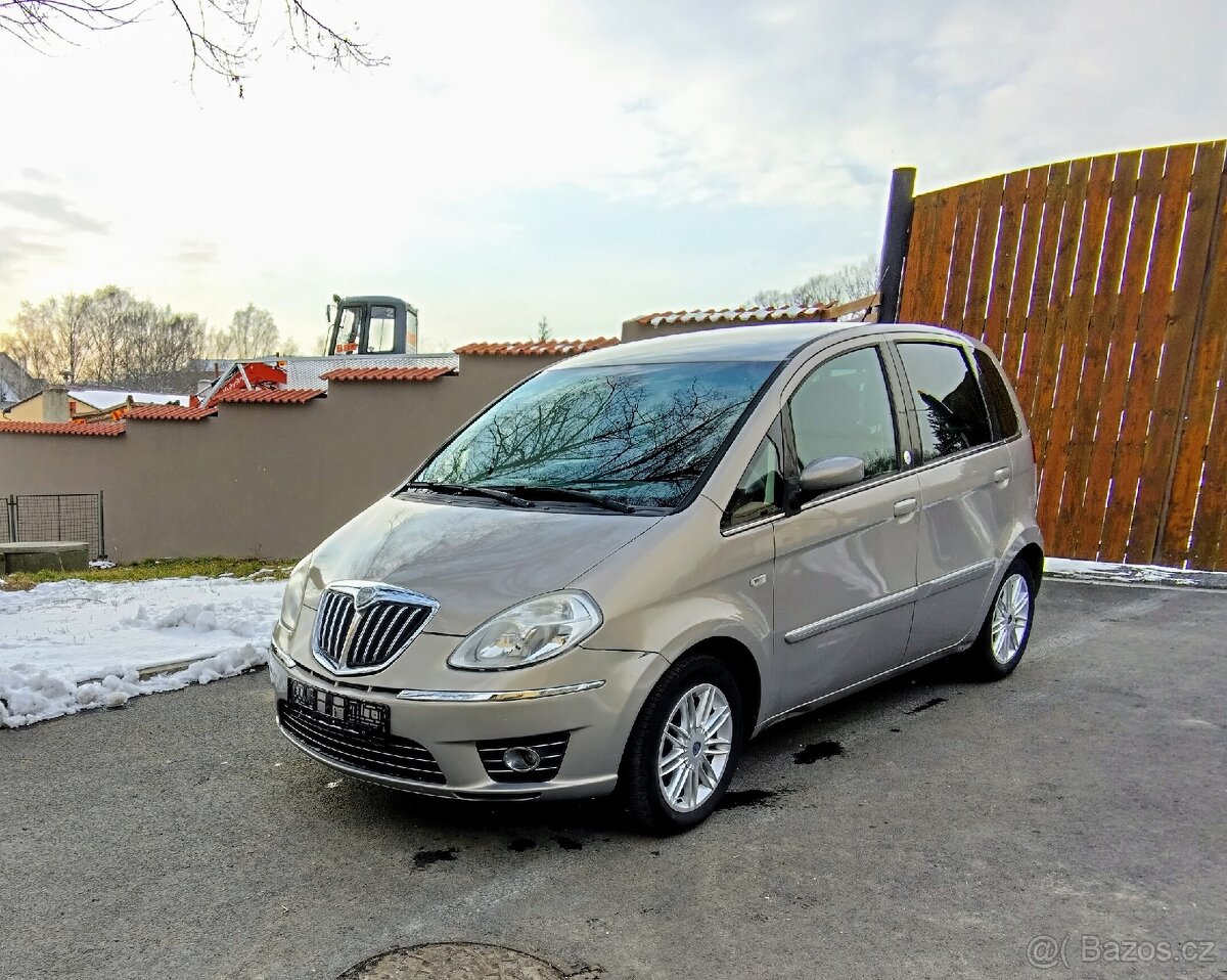 Lancia Musa 1.4 8V 57 kW LPG