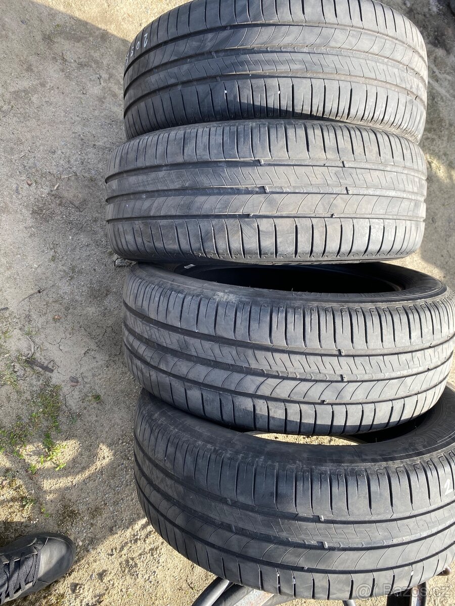 Pneu 205/55 R16