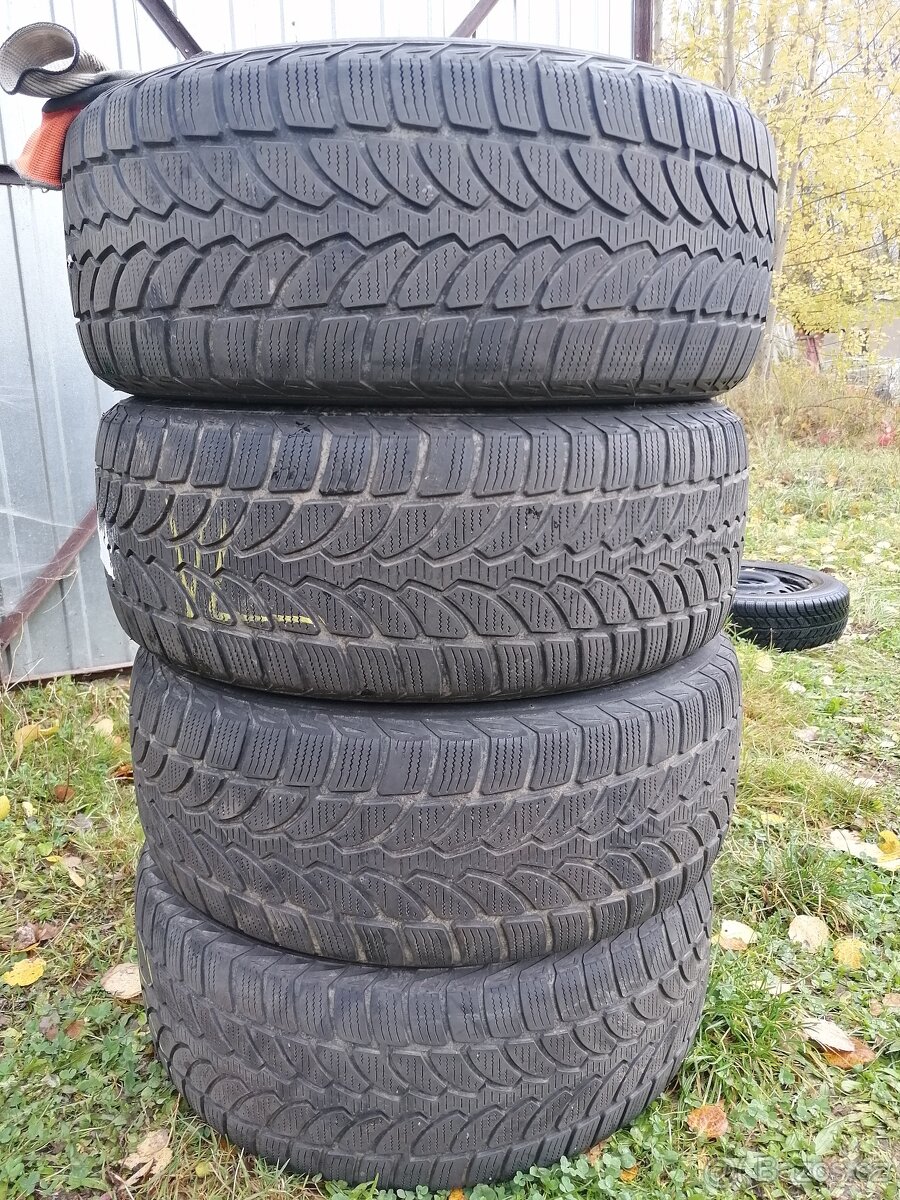 4ks zimní 225/55 R16 99H Bridgestone