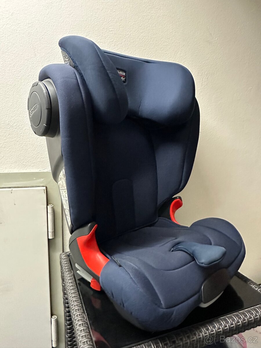 Autosedačka Britax Römer Kidfix II 15-36 kg.