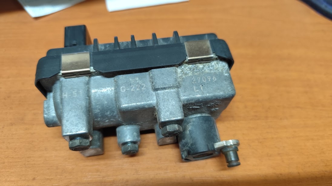 turbo regulátor 6NW008412 G-222