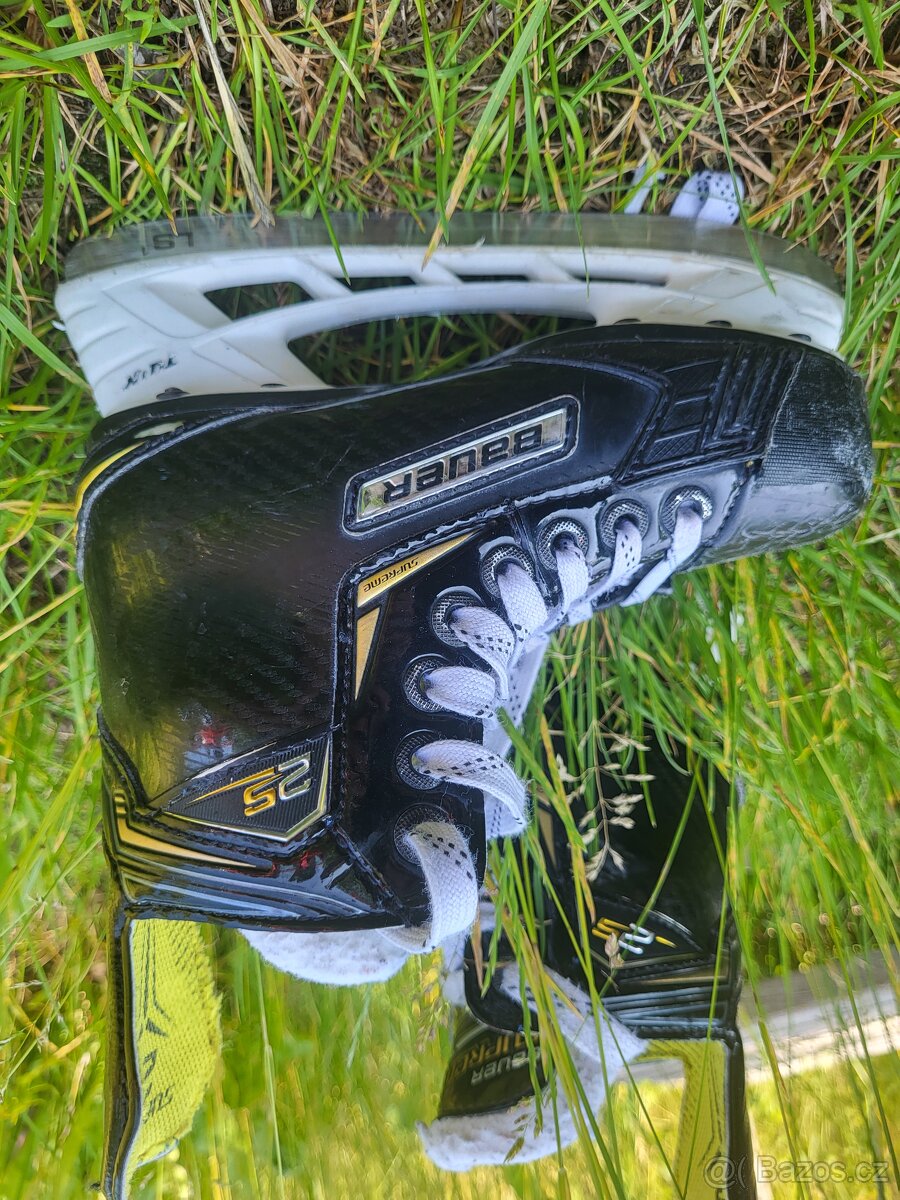 Dětské brusle SUPREME 29,5