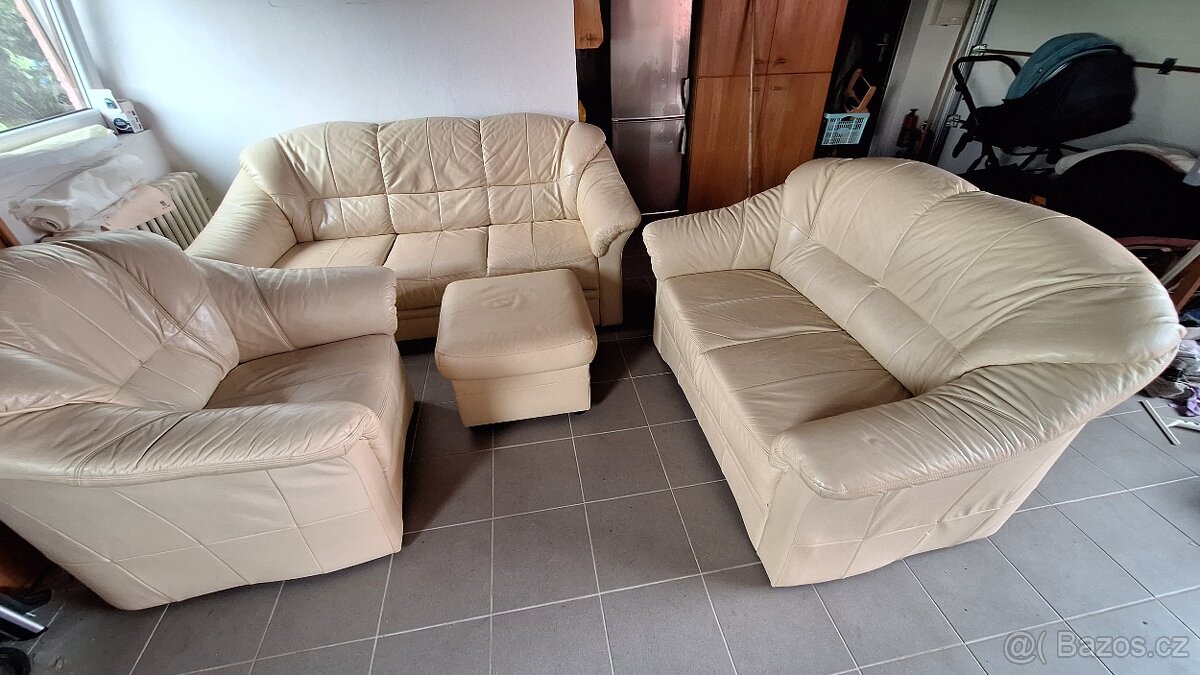 PRODAM KOZENOU SEDACI SOUPRAVU 3+2+1+kostka(bobek)