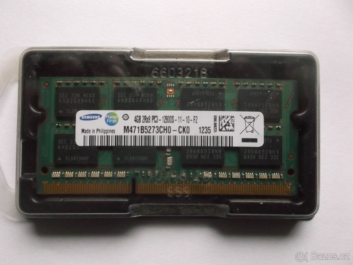 paměť 4 GB