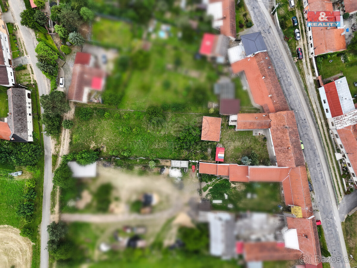 Prodej pozemku k bydlení, 2068 m²