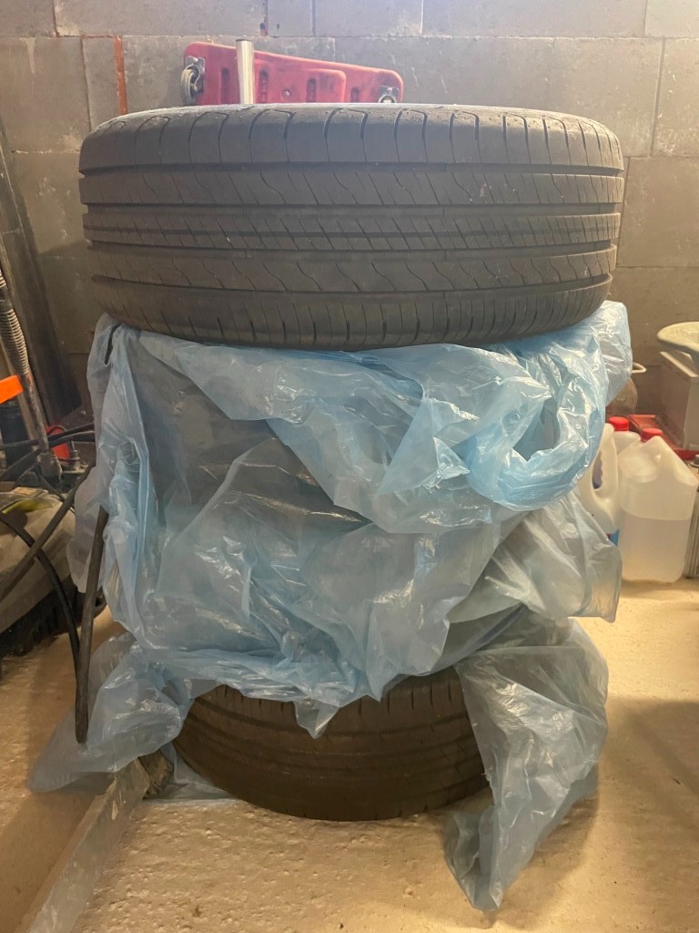 Pnueu GoodYear 205/55 R16 91V