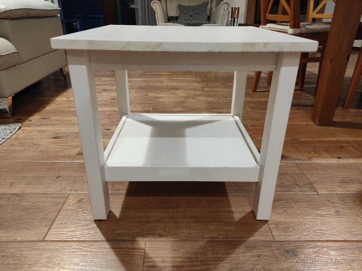 Konferenční stolek Ikea HEMNES bílý