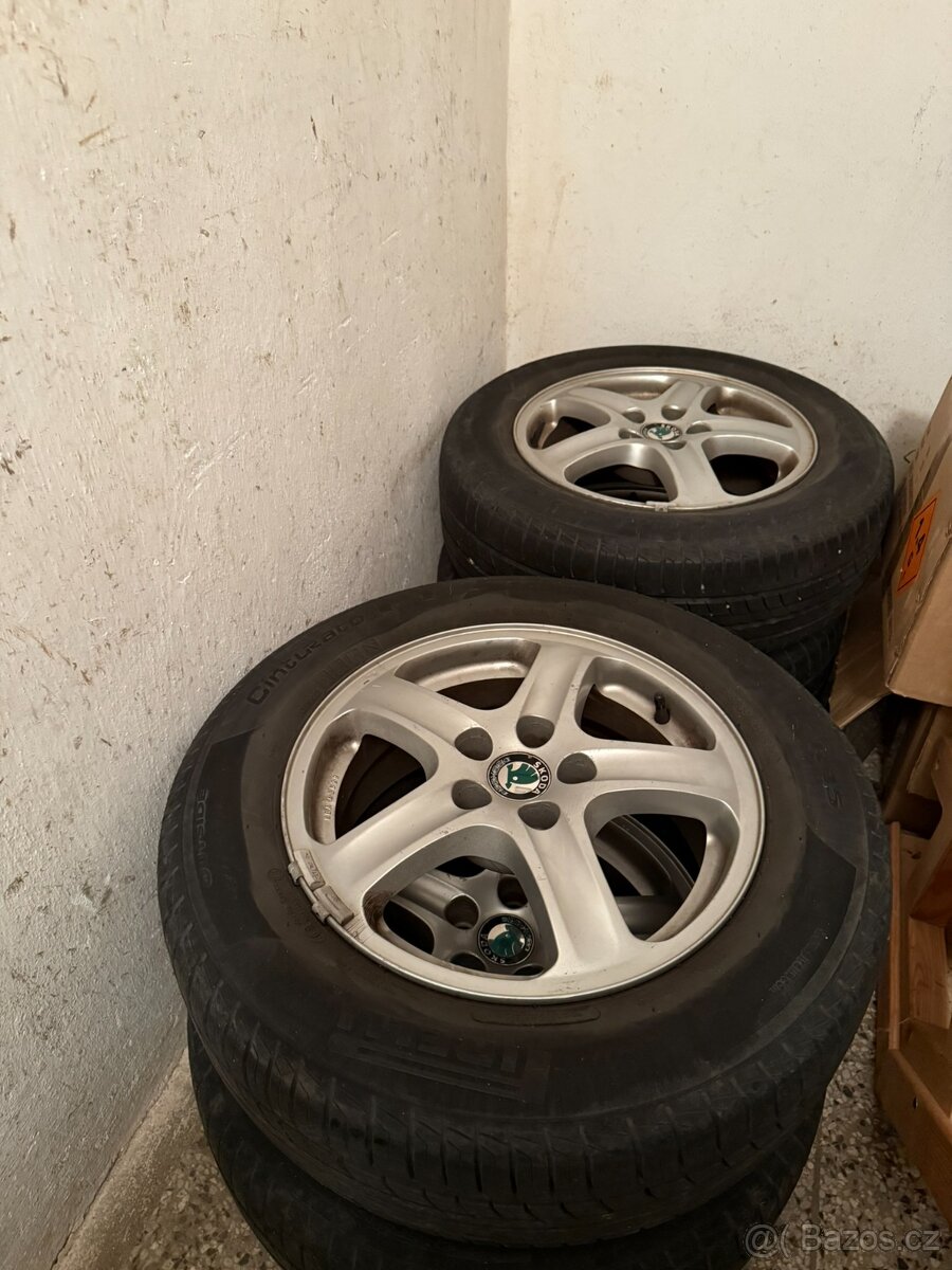 ALU SKODA OCTAVI 1 + pneu letní 195/65 R15 Pirelli