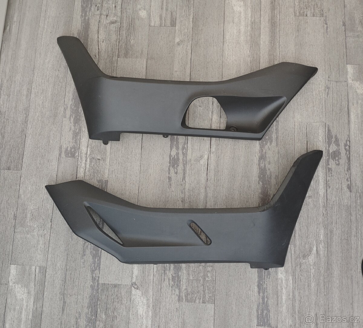 Levý a Pravý boční spodní plast Honda PCX 18-20