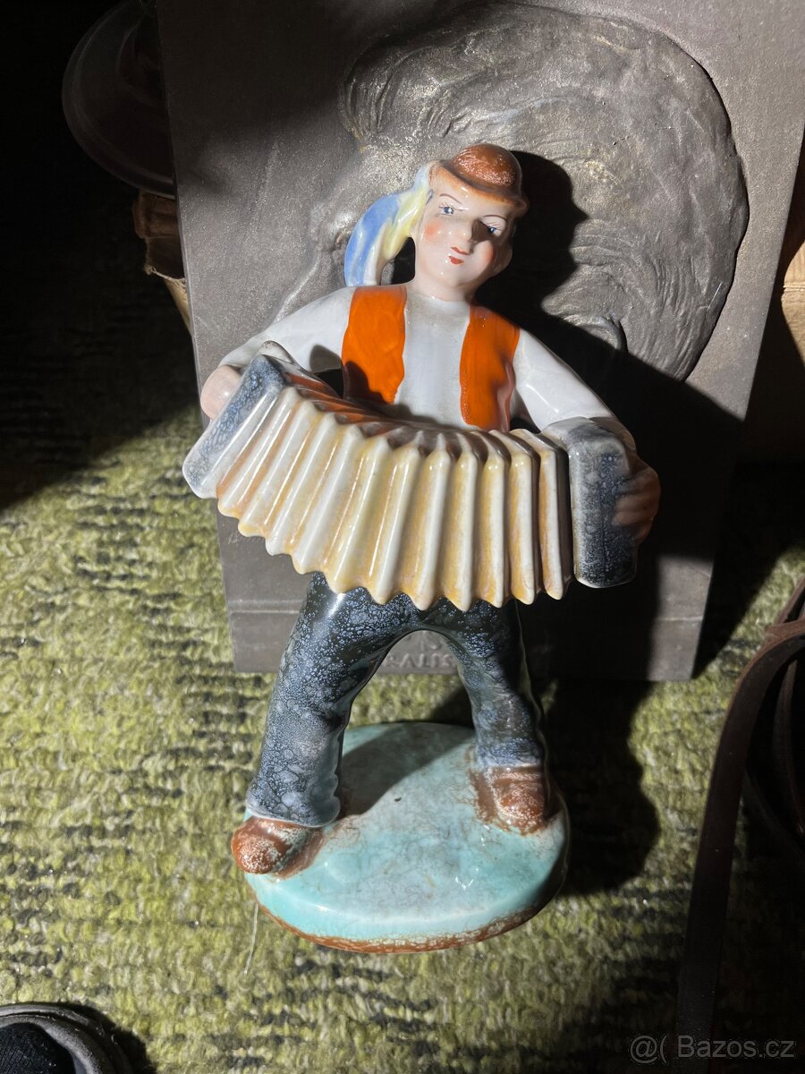 Soška „Harmonikář “ Ditmar Urbach