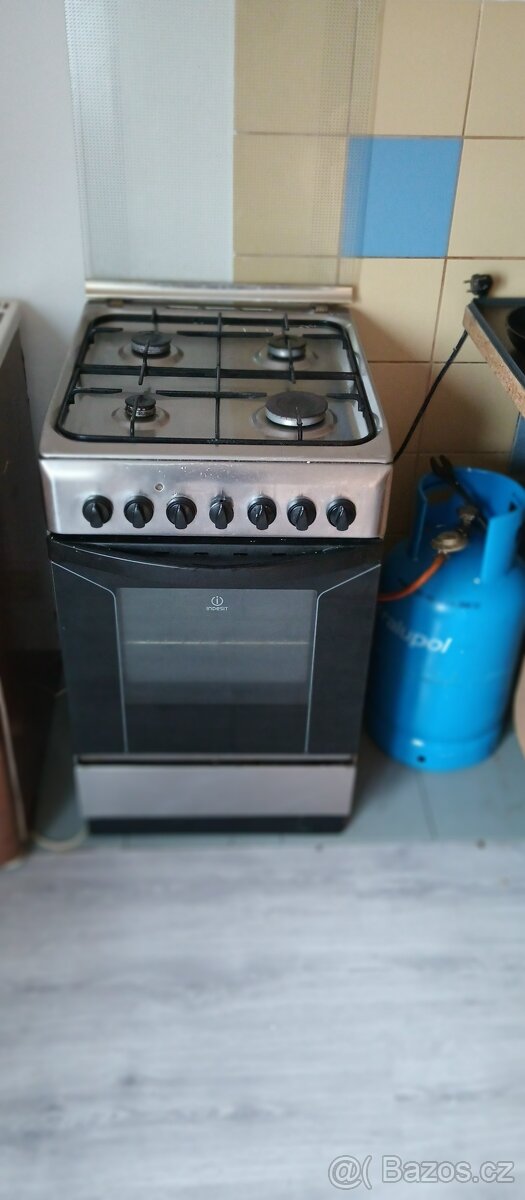 Sporák plynový kombinovaný