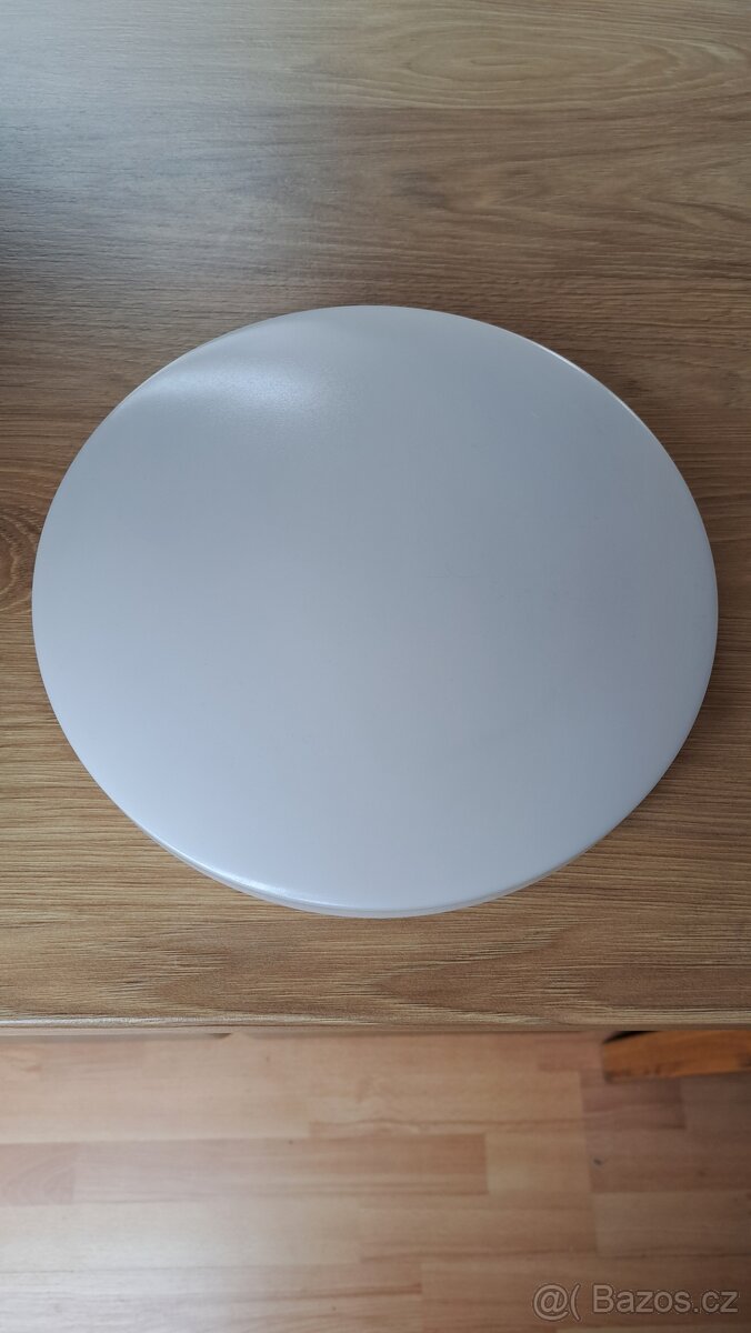LED stropní svítidlo