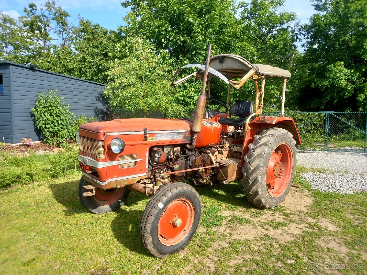 Zetor 4511 cabrio s ochranným rámem, platné doklady