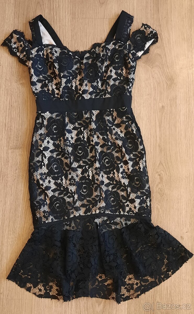 Černé krajkové šaty, vel. 34, zn. Paper Dolls Petite