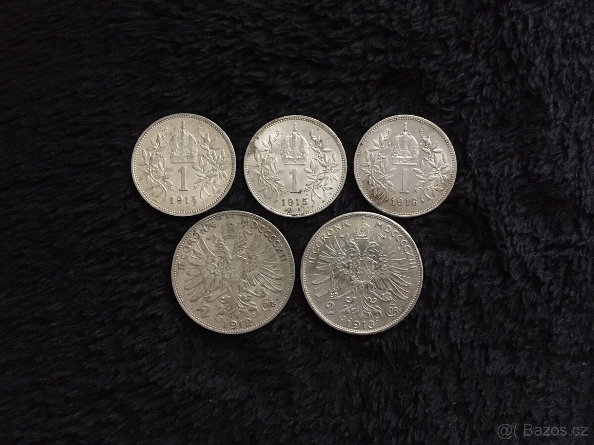 5 kusů stříbrných 1 a 2 korun RU F.J.I., každá mince jiná