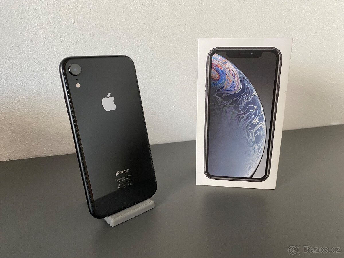 iPhone XR 128GB černý