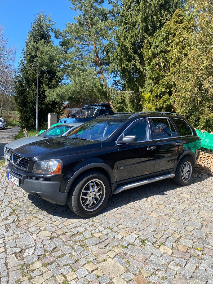 Volvo XC90 2.4D 120kw rok 2004 4x4 7.míst STK 11/2025 Euro4