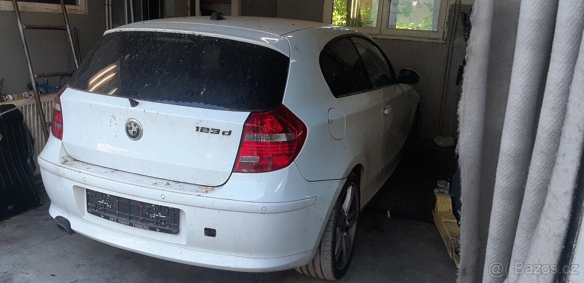 E81 145i manuál 6q V8 N62 ZAPSANÝ V TP