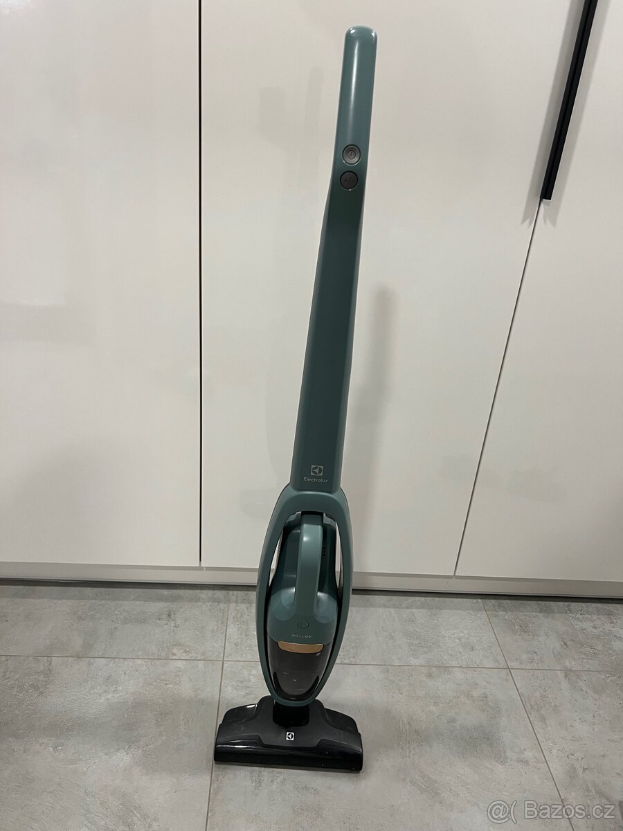 Prodám tyčový vysavač 2v1 Electrolux WELL Q6